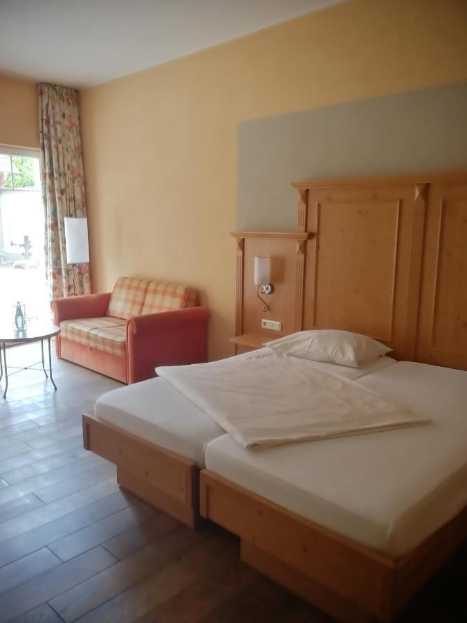 Gaestehaus Ressler Harxheim Dış mekan fotoğraf