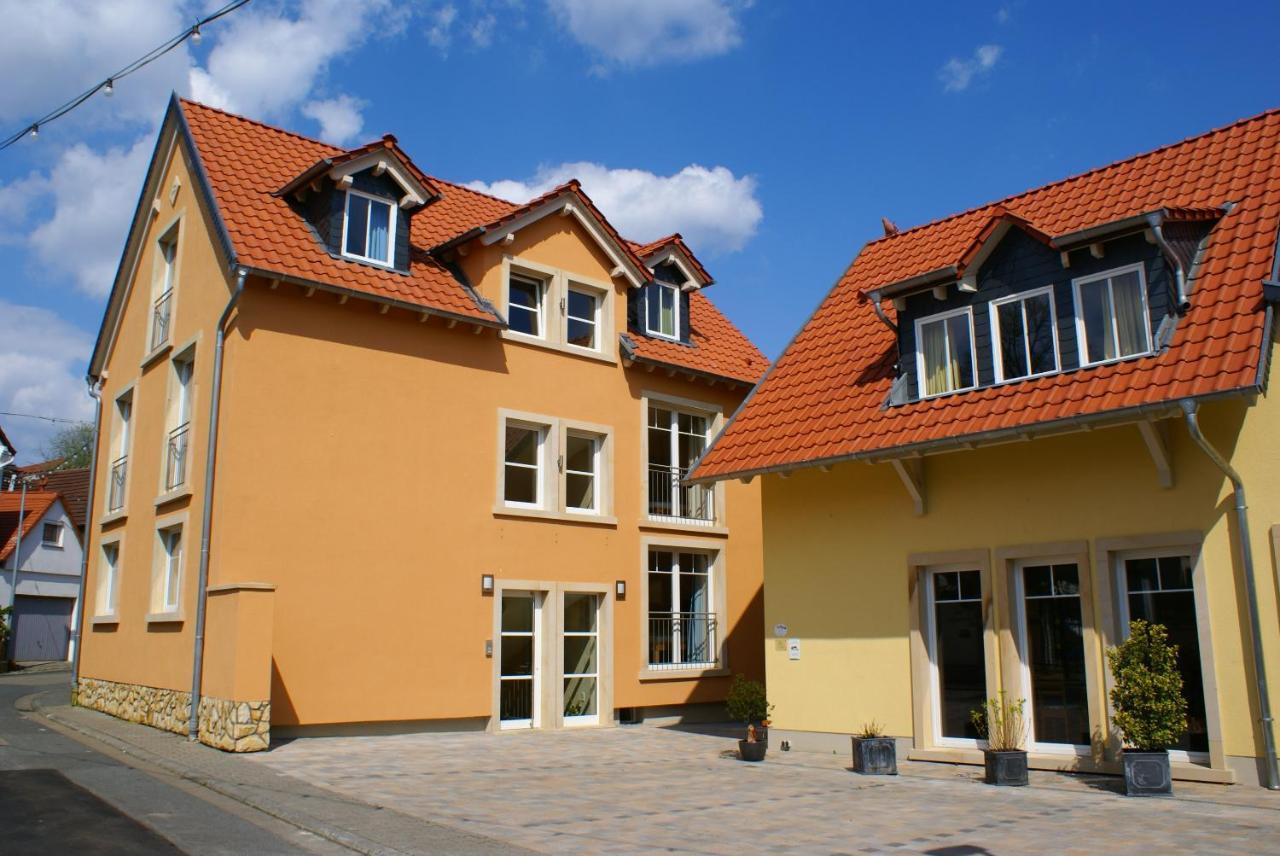Gaestehaus Ressler Harxheim Dış mekan fotoğraf