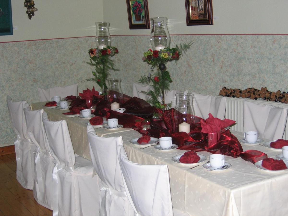 Gaestehaus Ressler Harxheim Dış mekan fotoğraf